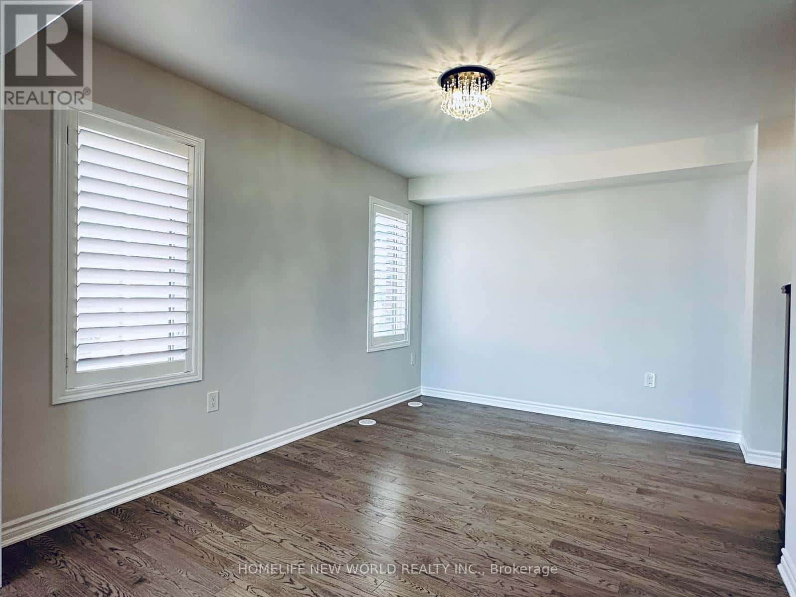 Richmond Hill — Richmond Hill - Photo 3 of 16