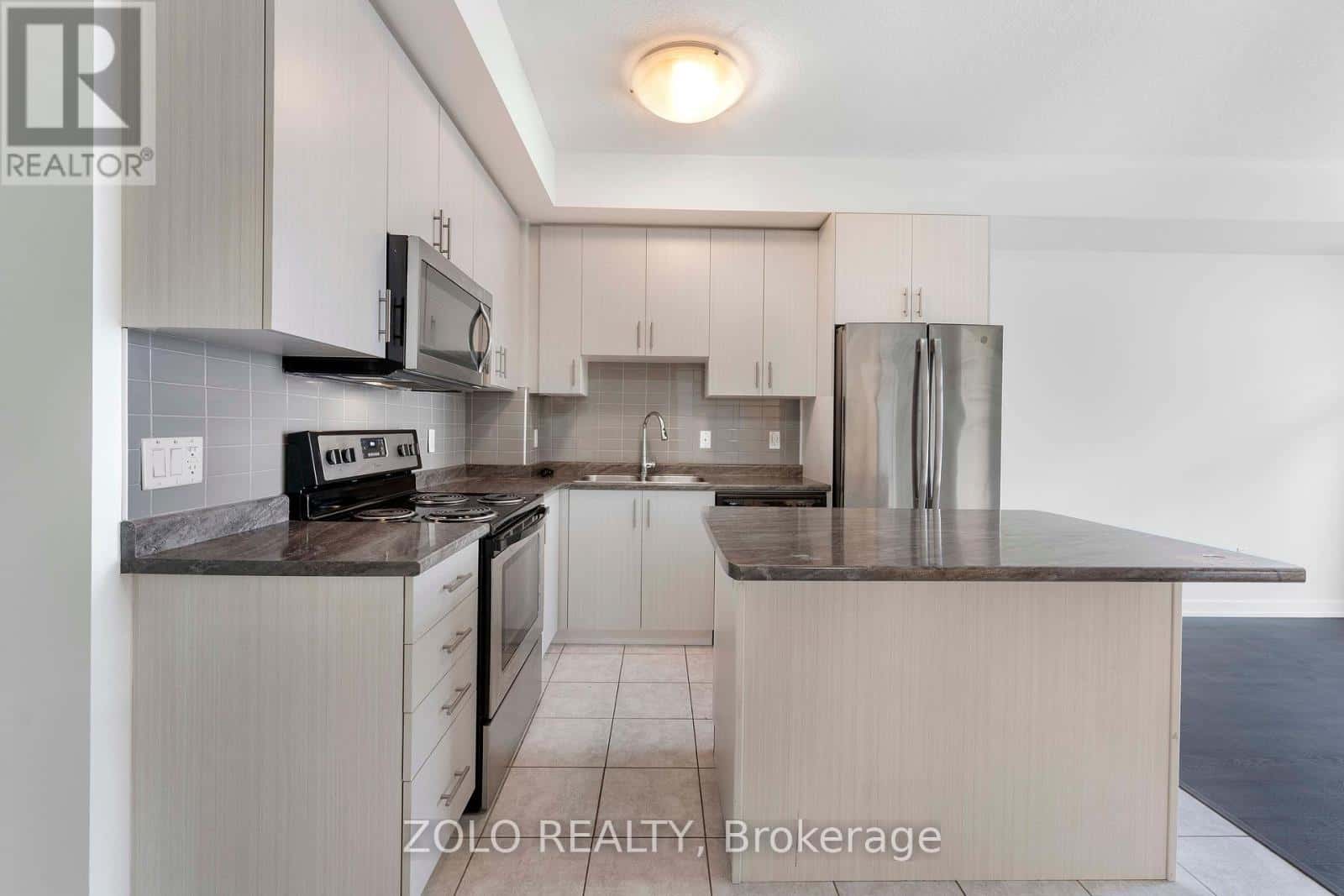 418 - 2486 OLD BRONTE ROAD — Oakville (WM Westmount), Ontario - Photo 5 of 26