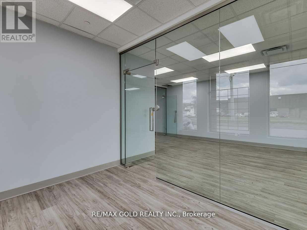 Mississauga (Northeast) — Mississauga (Northeast) - Photo 4 of 5