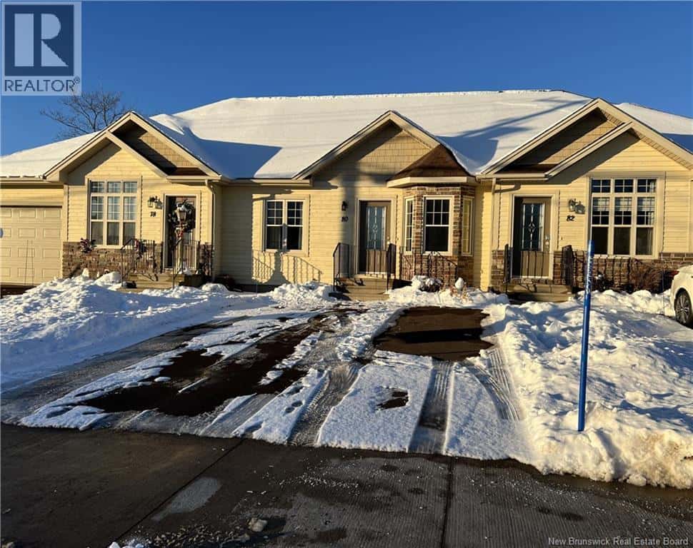 80 Lakeburn Avenue Unit# 102