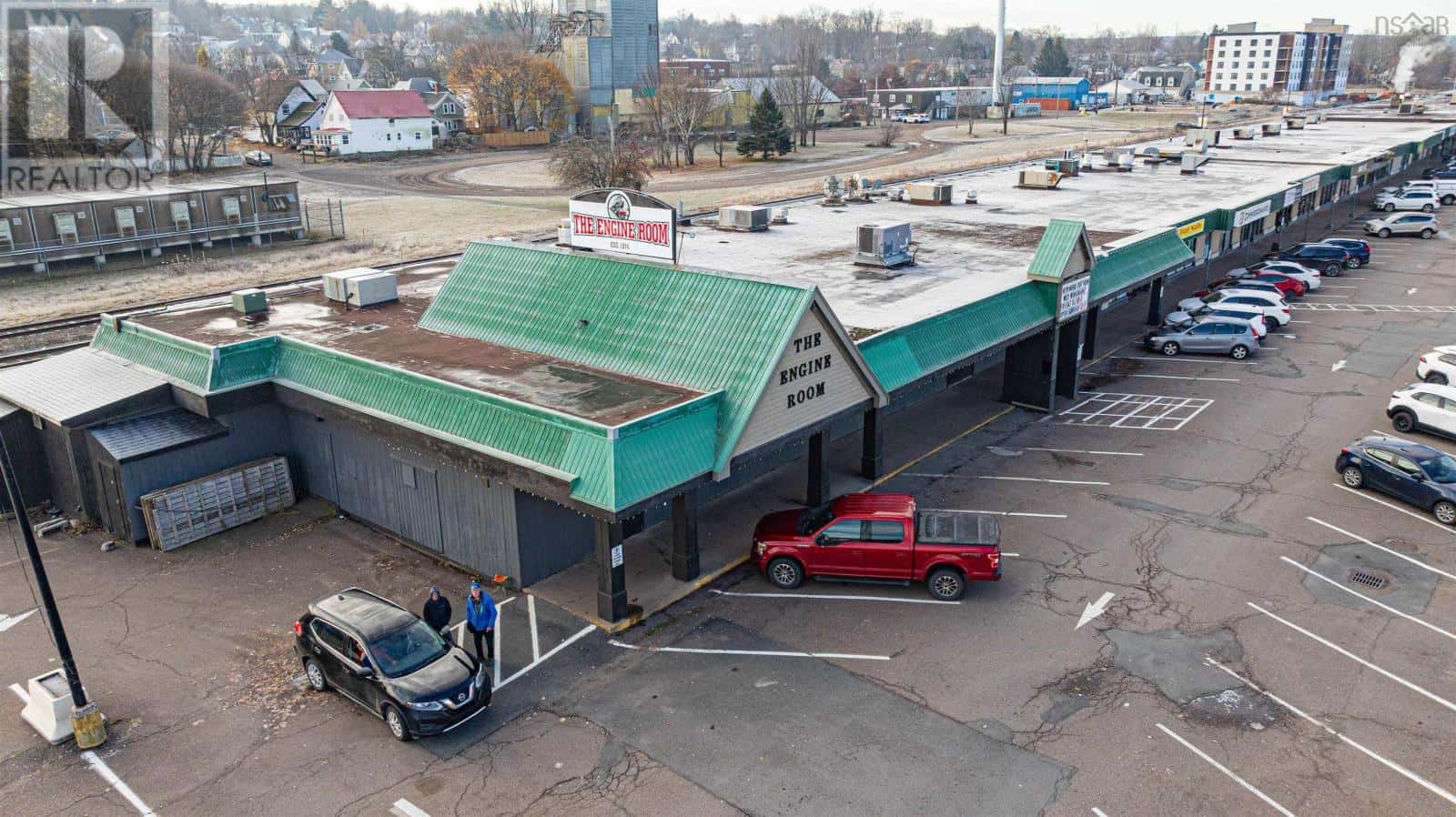 166 Esplanade Street — Truro, Nova Scotia - Photo 3 of 37