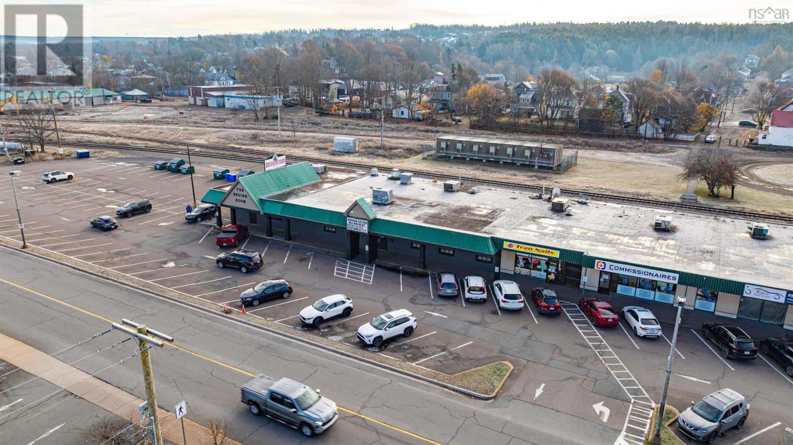 166 Esplanade Street — Truro, Nova Scotia - Photo 5 of 37