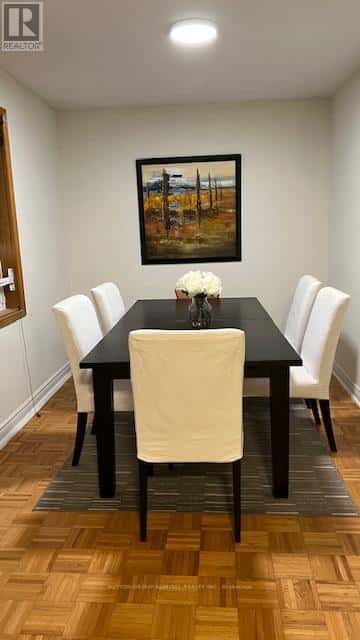 Toronto (Clanton Park) — Toronto (Clanton Park) - Photo 3 of 11