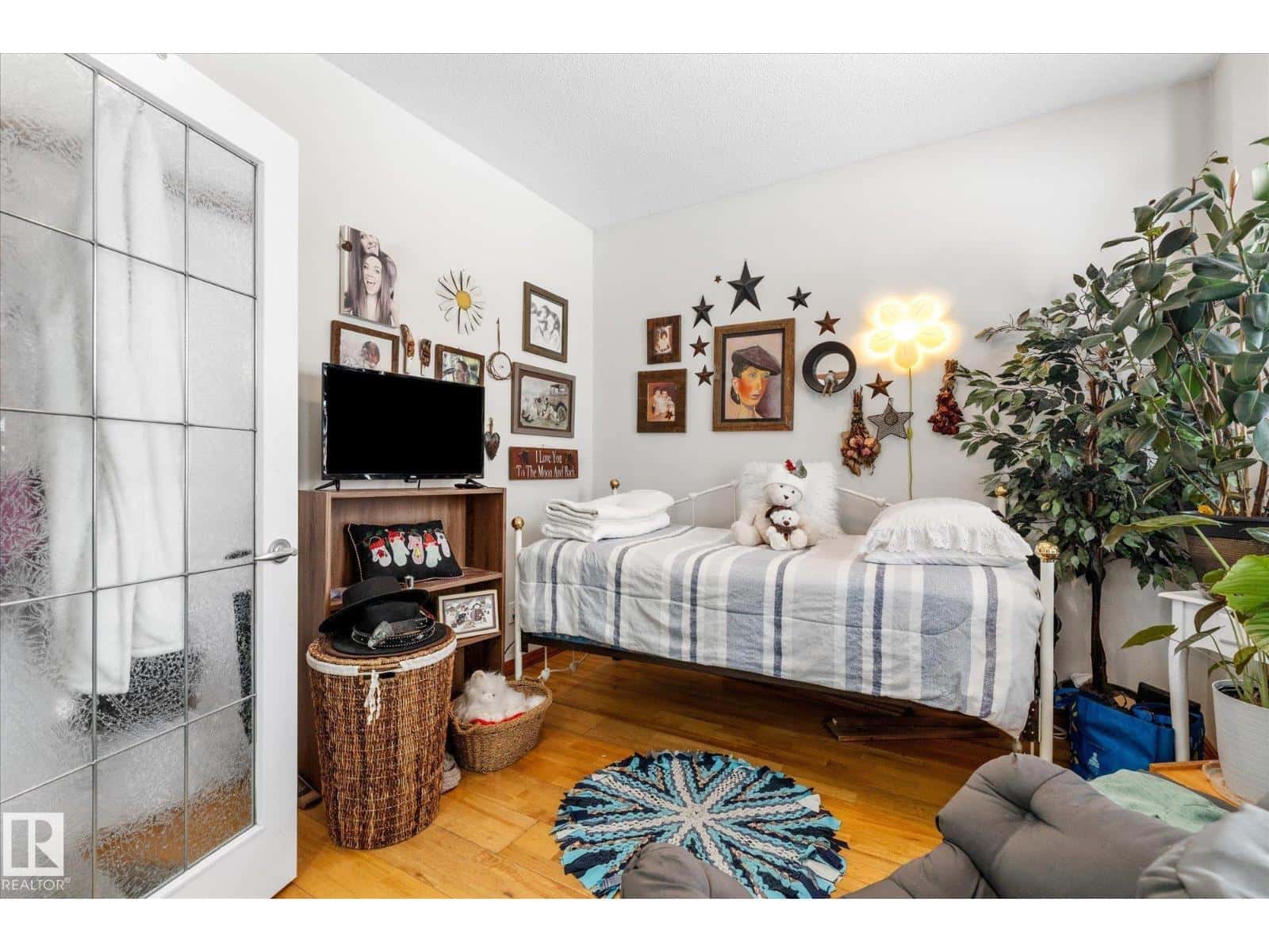 4933 48 AV — Onoway, Alberta - Photo 5 of 29