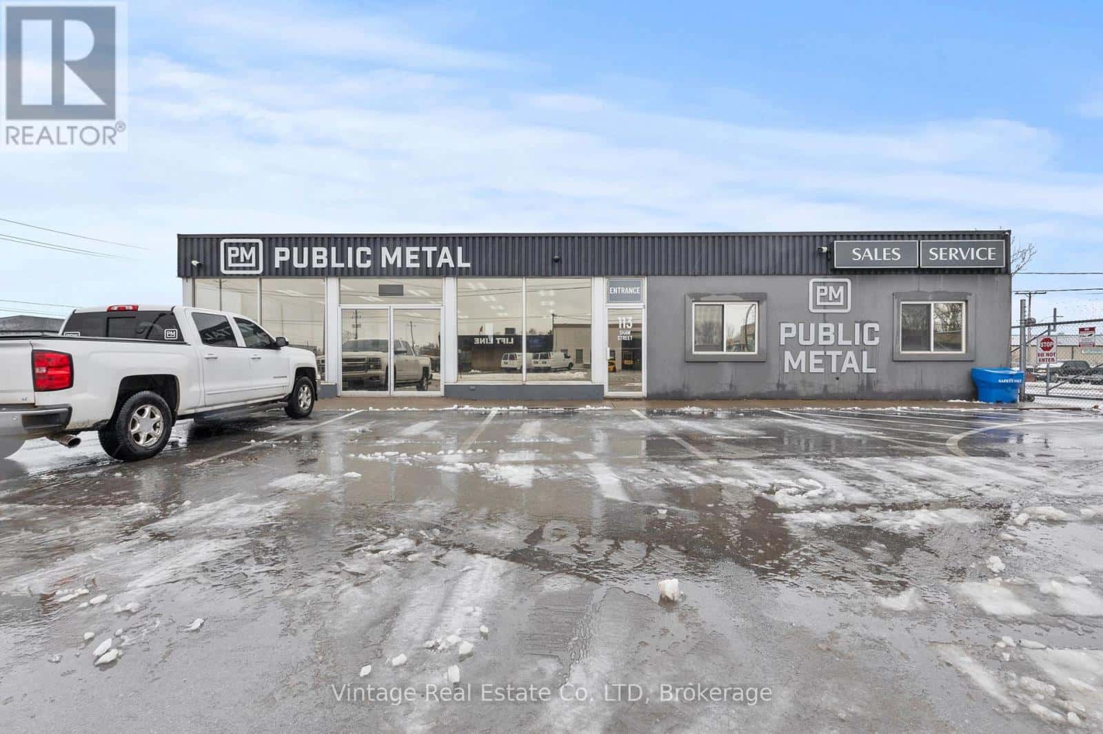 Welland (Broadway) — Welland (Broadway) - Photo 3 of 32