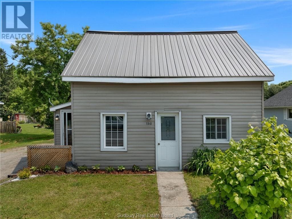 140 River Street — Massey, Ontario - Main photo