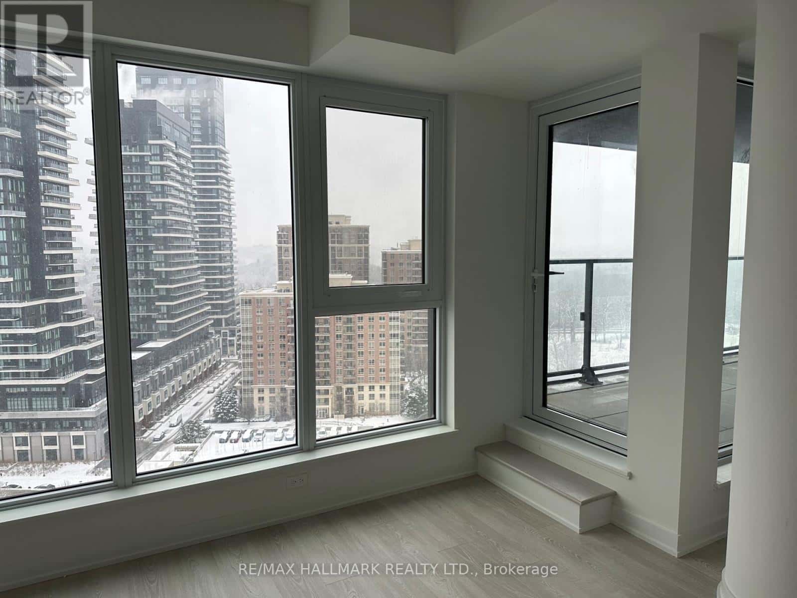 Toronto (Banbury-Don Mills) — Toronto (Banbury-Don Mills) - Photo 4 of 12