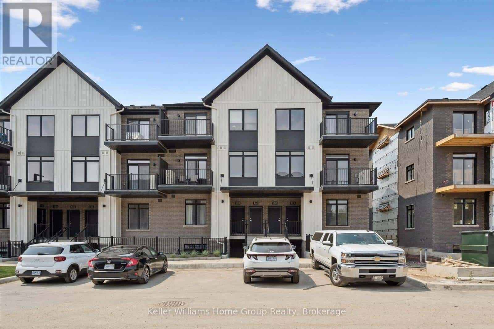 137 - 824 WOOLWICH STREET — Guelph (Riverside Park), Ontario - Photo 2 of 8