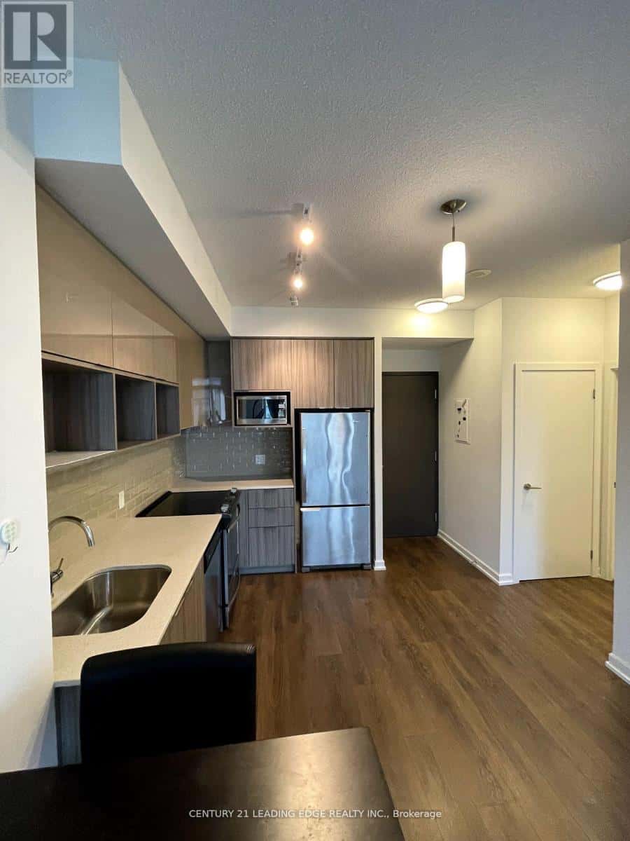 403 - 52 FOREST MANOR ROAD — Toronto (Henry Farm) - Photo 4 of 16