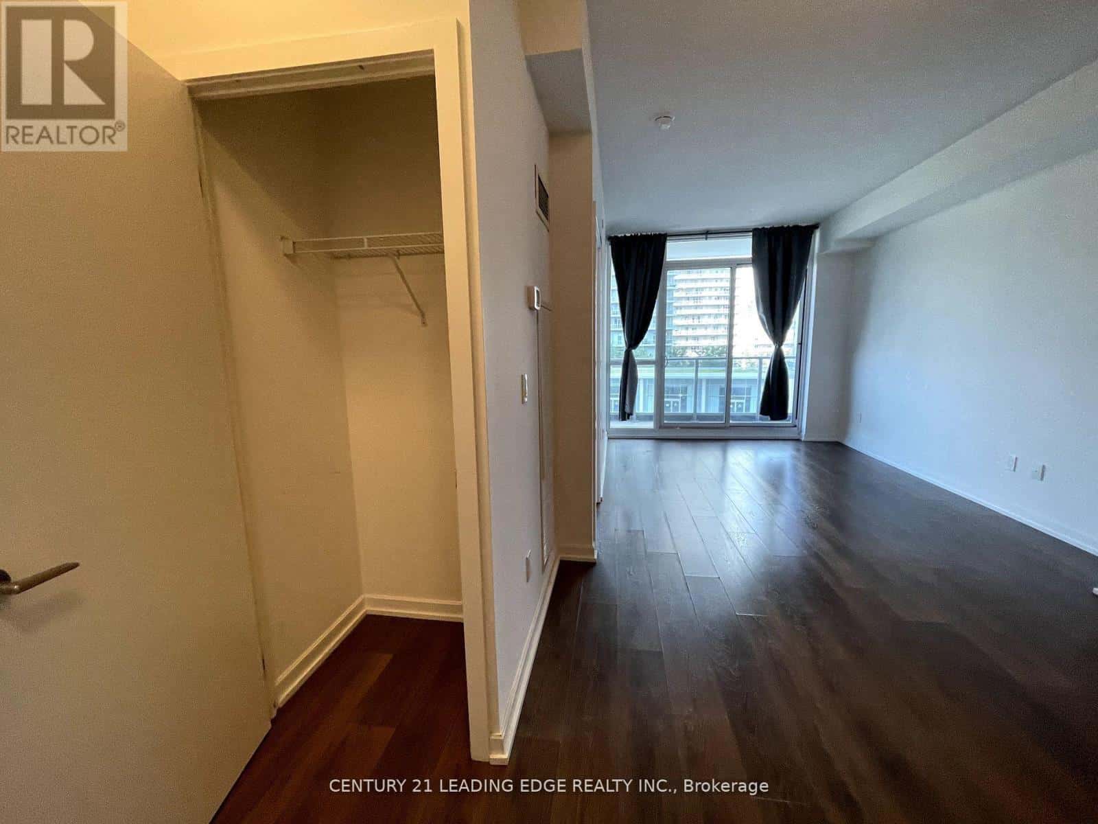 403 - 52 FOREST MANOR ROAD — Toronto (Henry Farm) - Photo 5 of 16