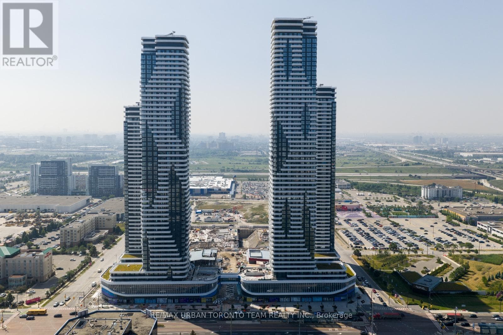 Vaughan (Vaughan Corporate Centre) — Vaughan (Vaughan Corporate Centre) - Main photo