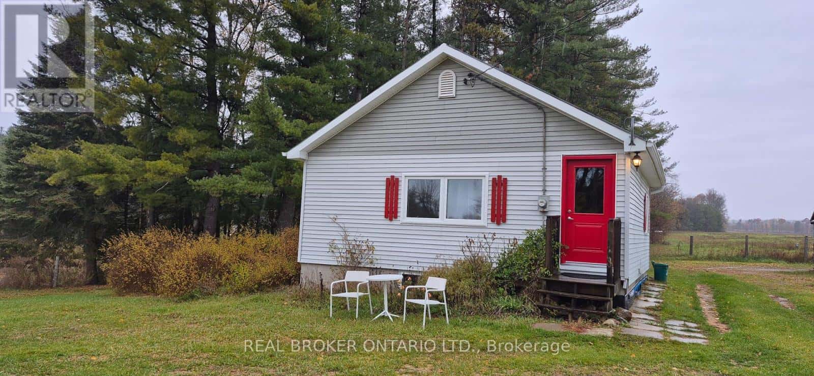 Clarington — Clarington - Photo 4 of 15