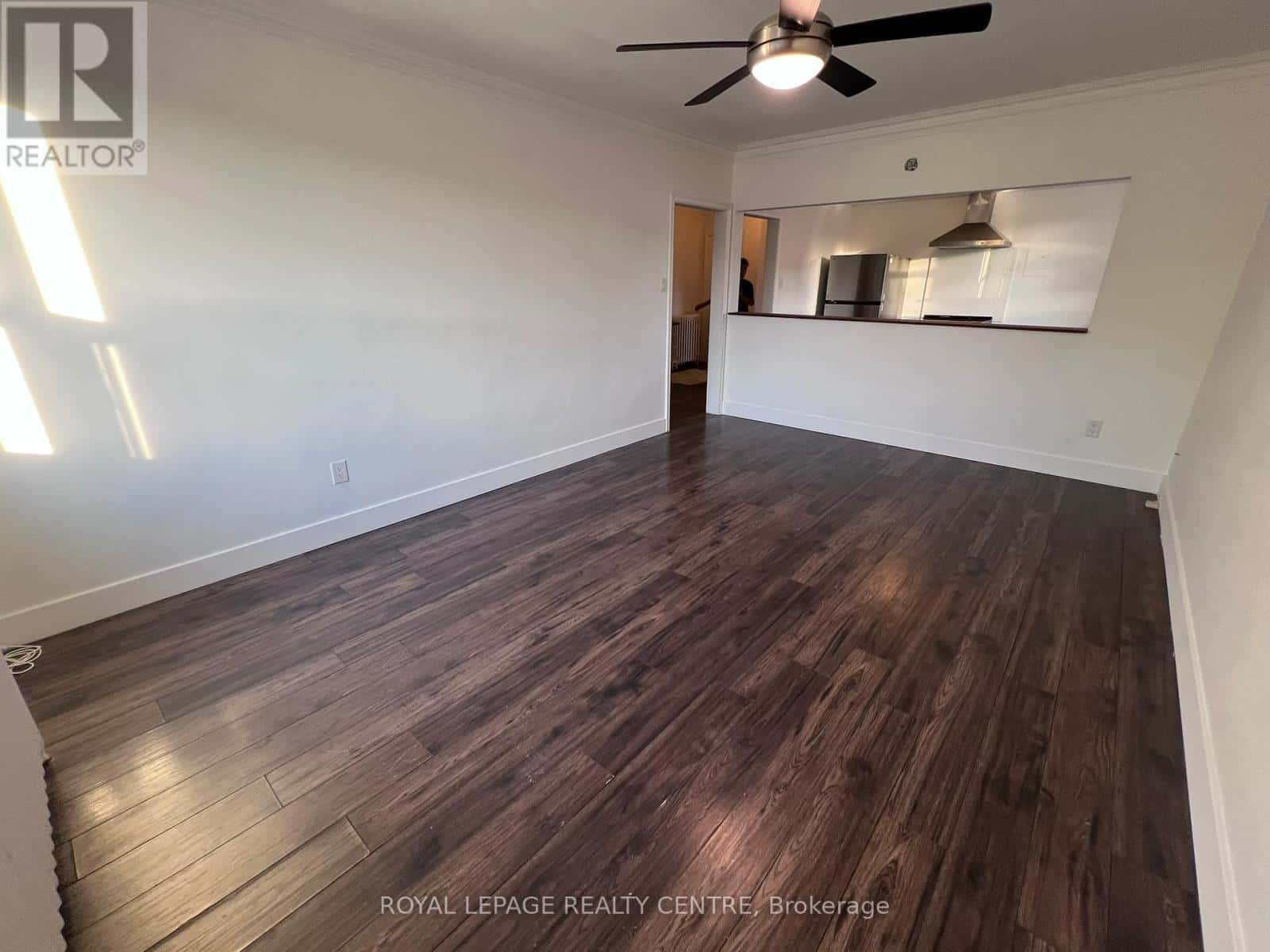 1 - 3351 LAKE SHORE BOULEVARD W — Toronto (Long Branch) - Photo 5 of 23