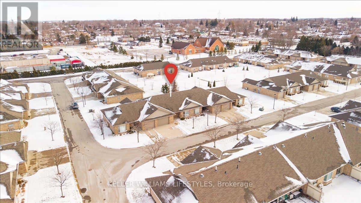 21 - 5969 TOWNSEND LINE — Lambton Shores (Forest), Ontario - Photo 2 of 50