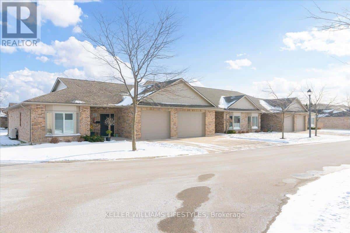 21 - 5969 TOWNSEND LINE — Lambton Shores (Forest), Ontario - Photo 4 of 50