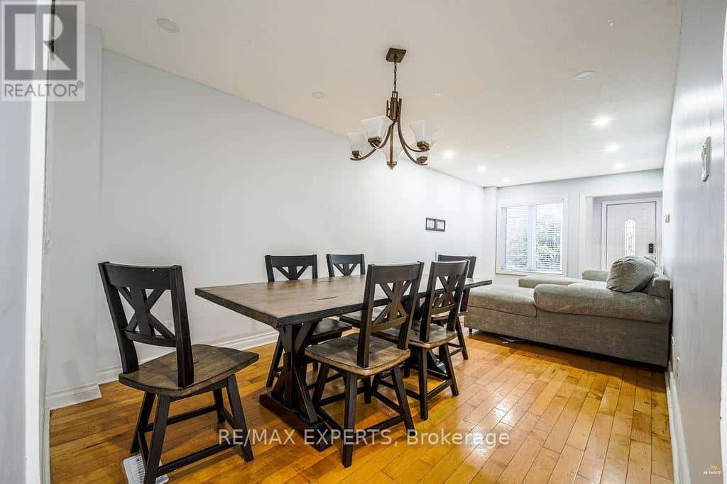 Orangeville — Orangeville - Photo 5 of 12