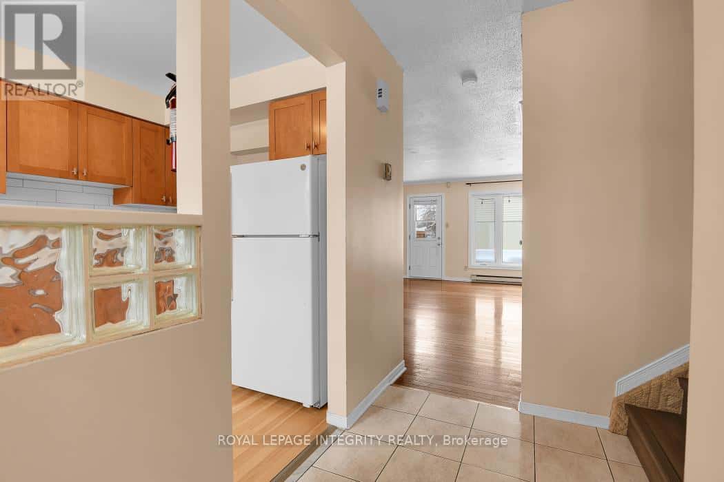 Ottawa — Ottawa - Photo 3 of 29