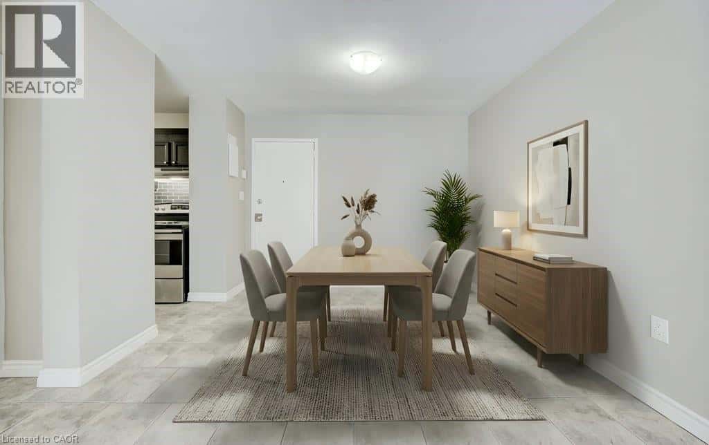 Cambridge — Cambridge - Photo 2 of 16