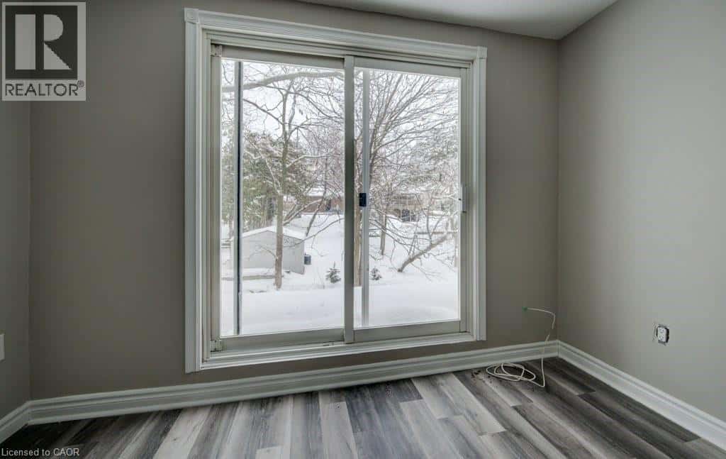 Cambridge — Cambridge - Photo 5 of 16