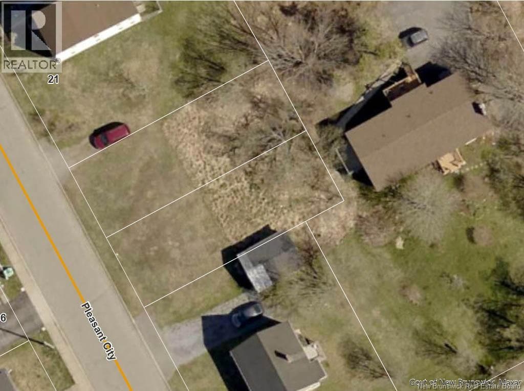 21-1 Pleasant City Street — Saint John, New Brunswick - Main photo