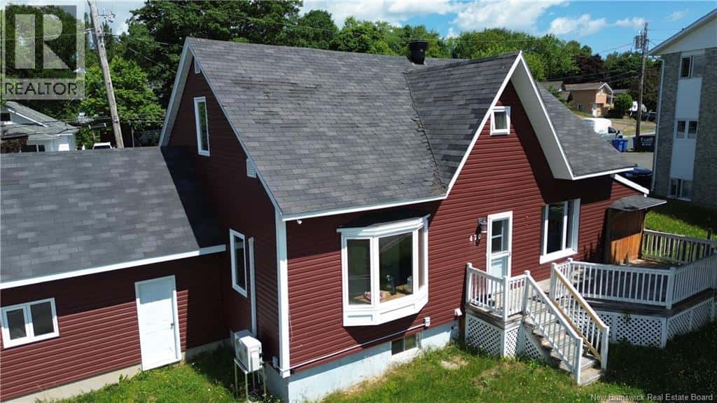 Bathurst — Bathurst - Photo 2 of 25