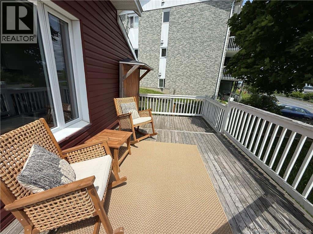 Bathurst — Bathurst - Photo 5 of 25