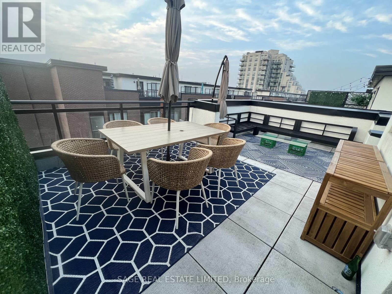 203 - 56 COLES AVENUE — Vaughan (Vaughan Grove), Ontario - Main photo