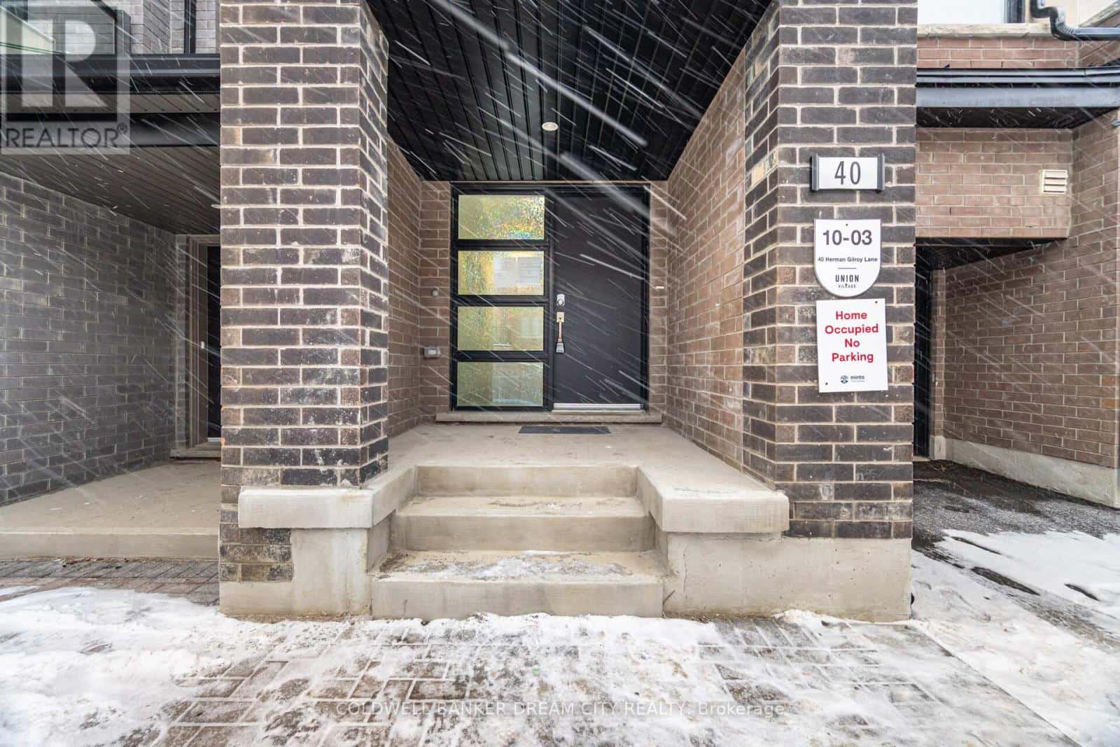 40 HERMAN GILROY LANE — Markham (Angus Glen), Ontario - Photo 3 of 37