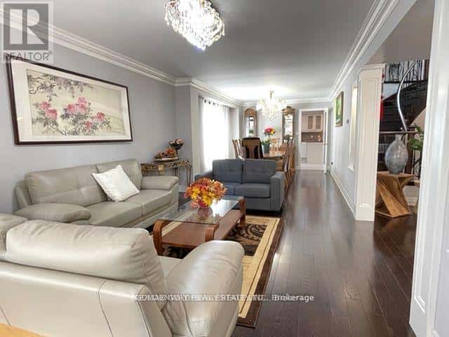 Richmond Hill (Doncrest) — Richmond Hill (Doncrest) - Photo 4 of 29