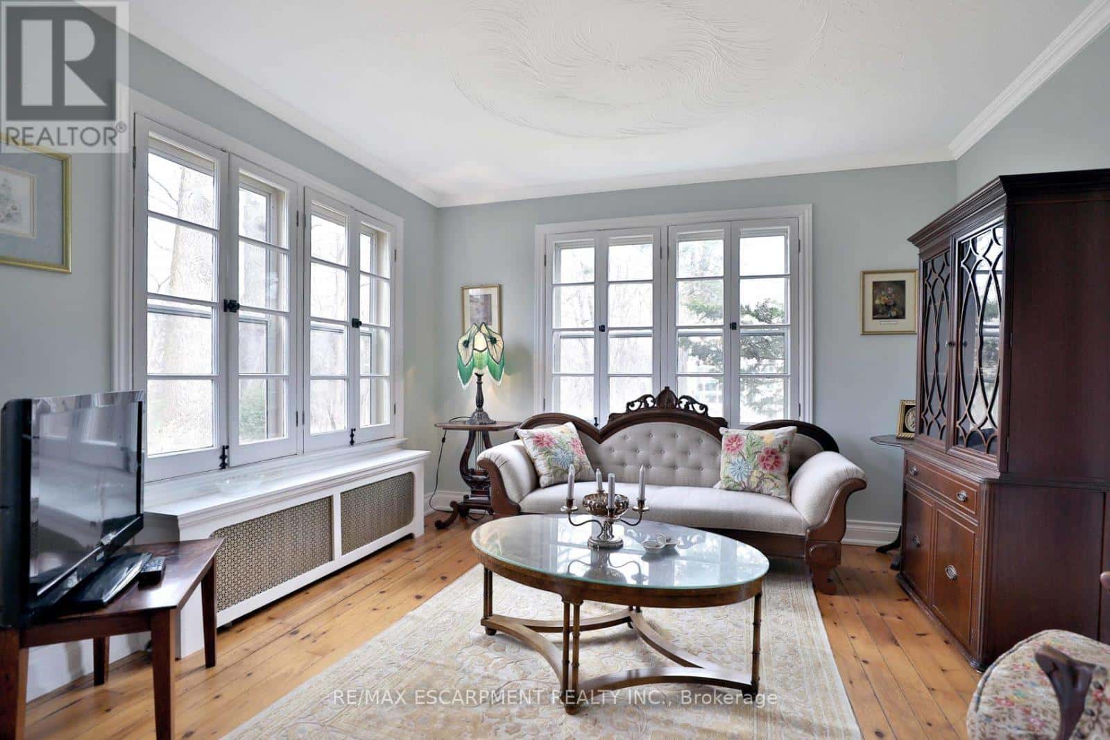 COTTAGE - 243 SHOREACRES ROAD — Burlington (Shoreacres) - Photo 3 of 20