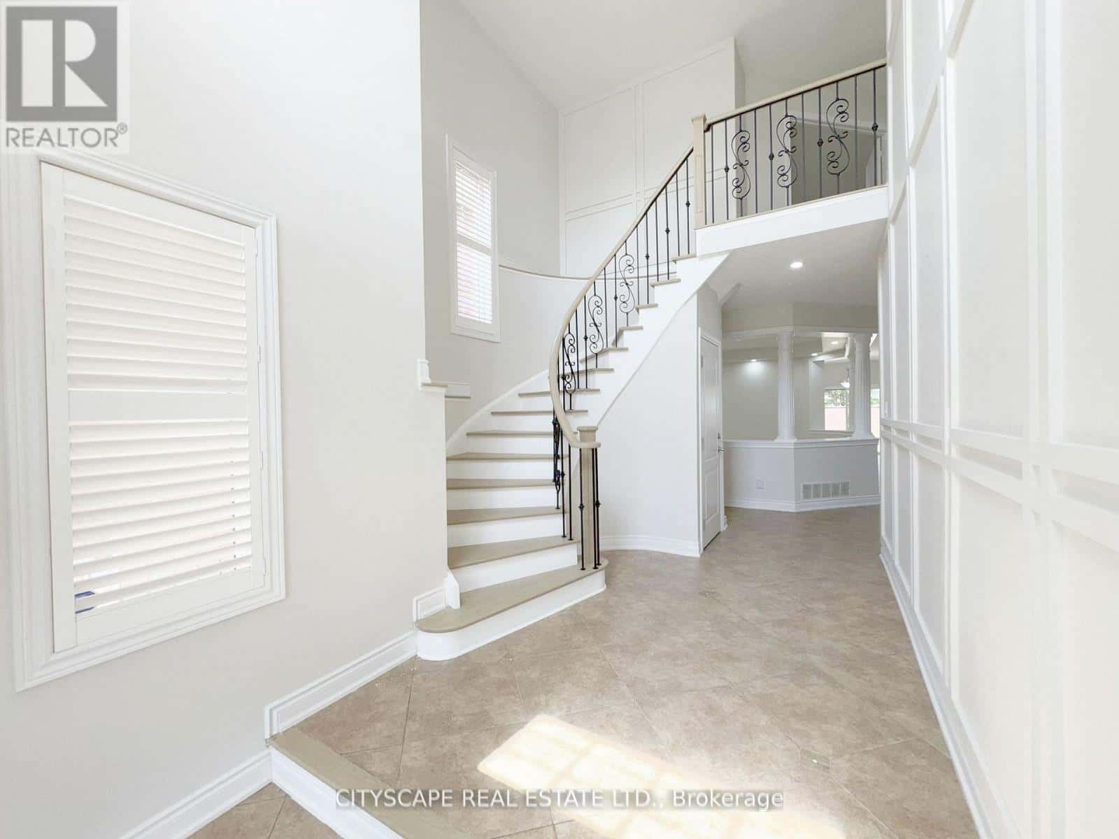 32 CHARGER LANE — Brampton (Fletcher's Meadow), Ontario - Photo 5 of 50