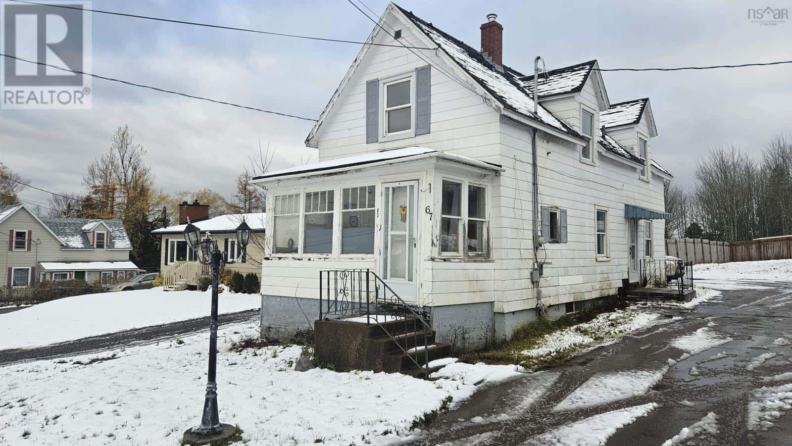 67 Junction Road — Springhill, Nova Scotia - Photo 5 of 19