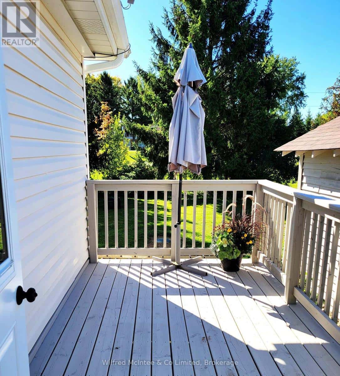 104 MEADOWS DRIVE — West Grey, Ontario - Photo 5 of 23