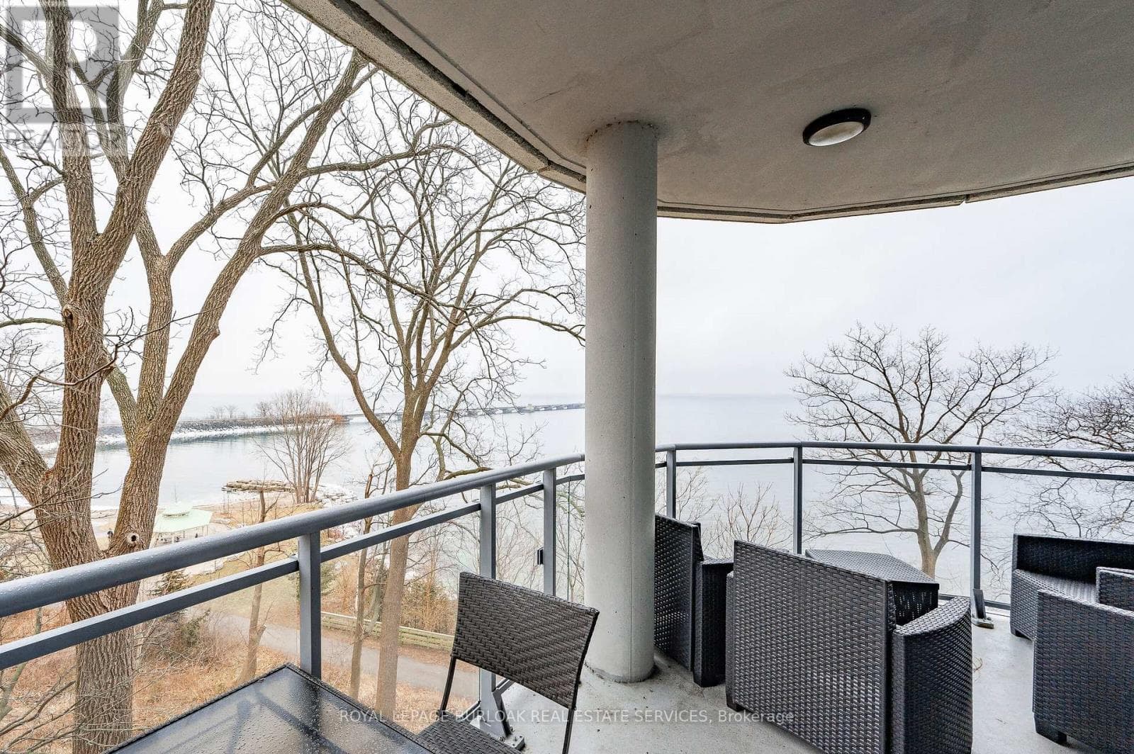 Oakville (BR Bronte) — Oakville (BR Bronte) - Main photo