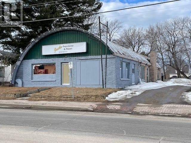 117 Duke ST — Dryden - Main photo