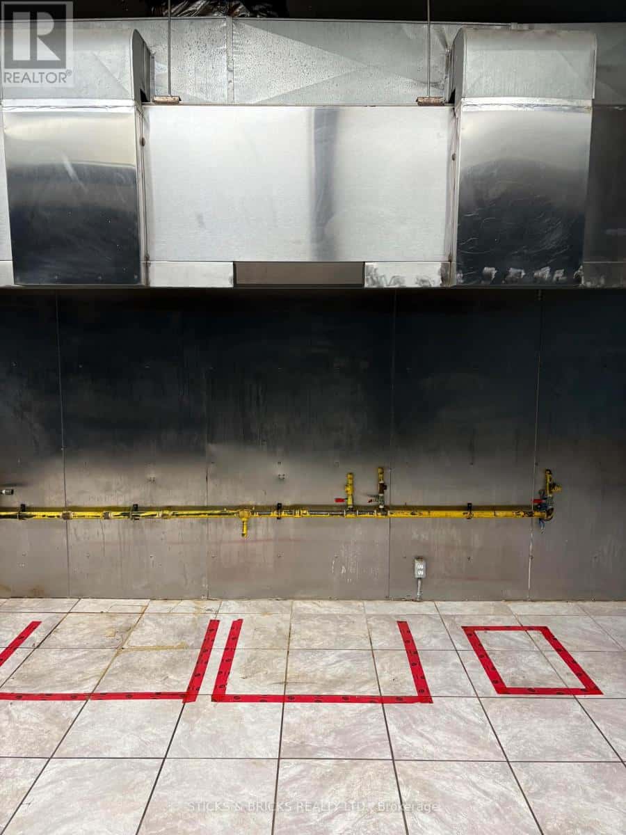 Niagara Falls (Downtown) — Niagara Falls (Downtown) - Photo 5 of 8