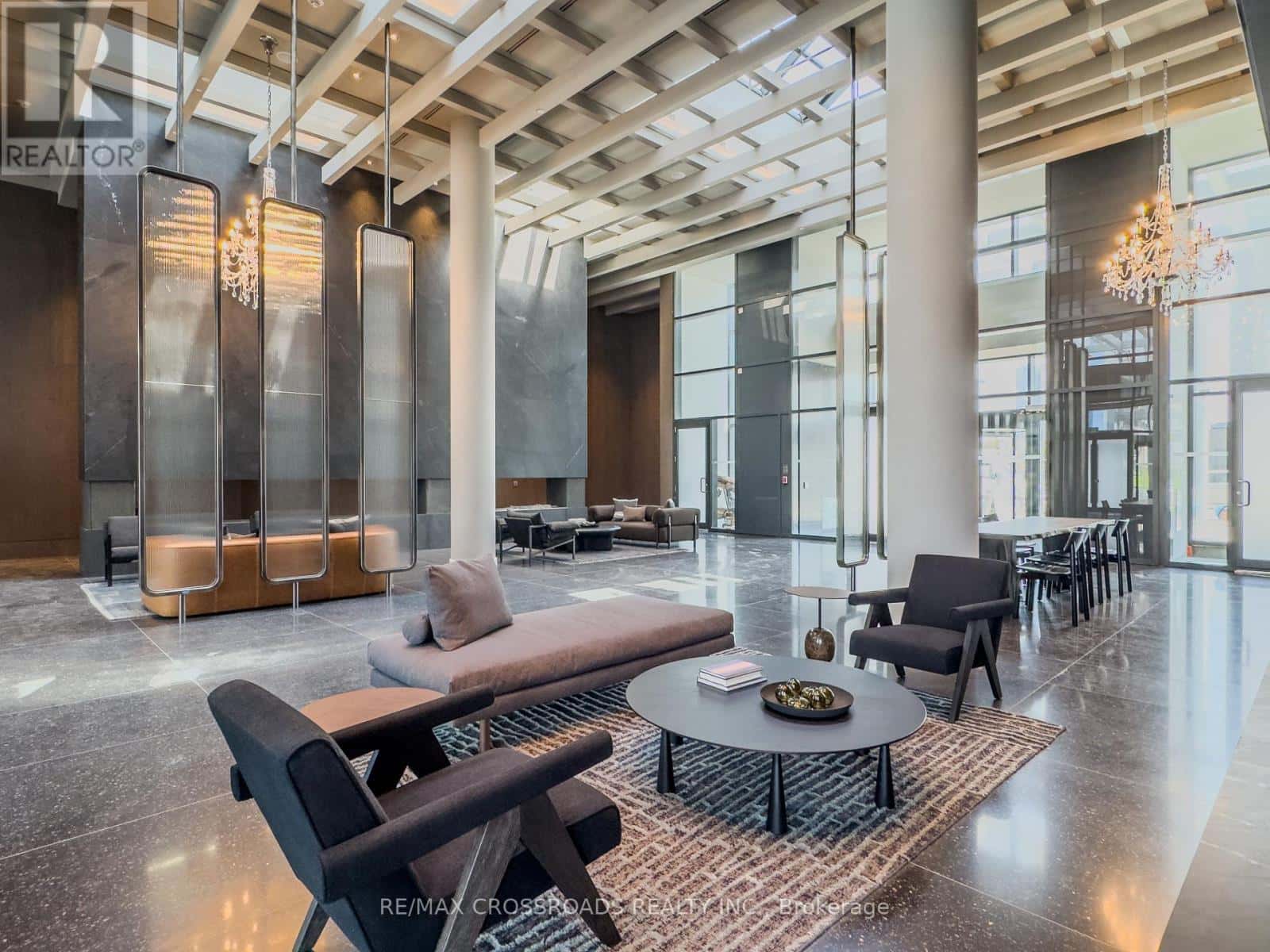 Vaughan (Vaughan Corporate Centre) — Vaughan (Vaughan Corporate Centre) - Photo 4 of 26