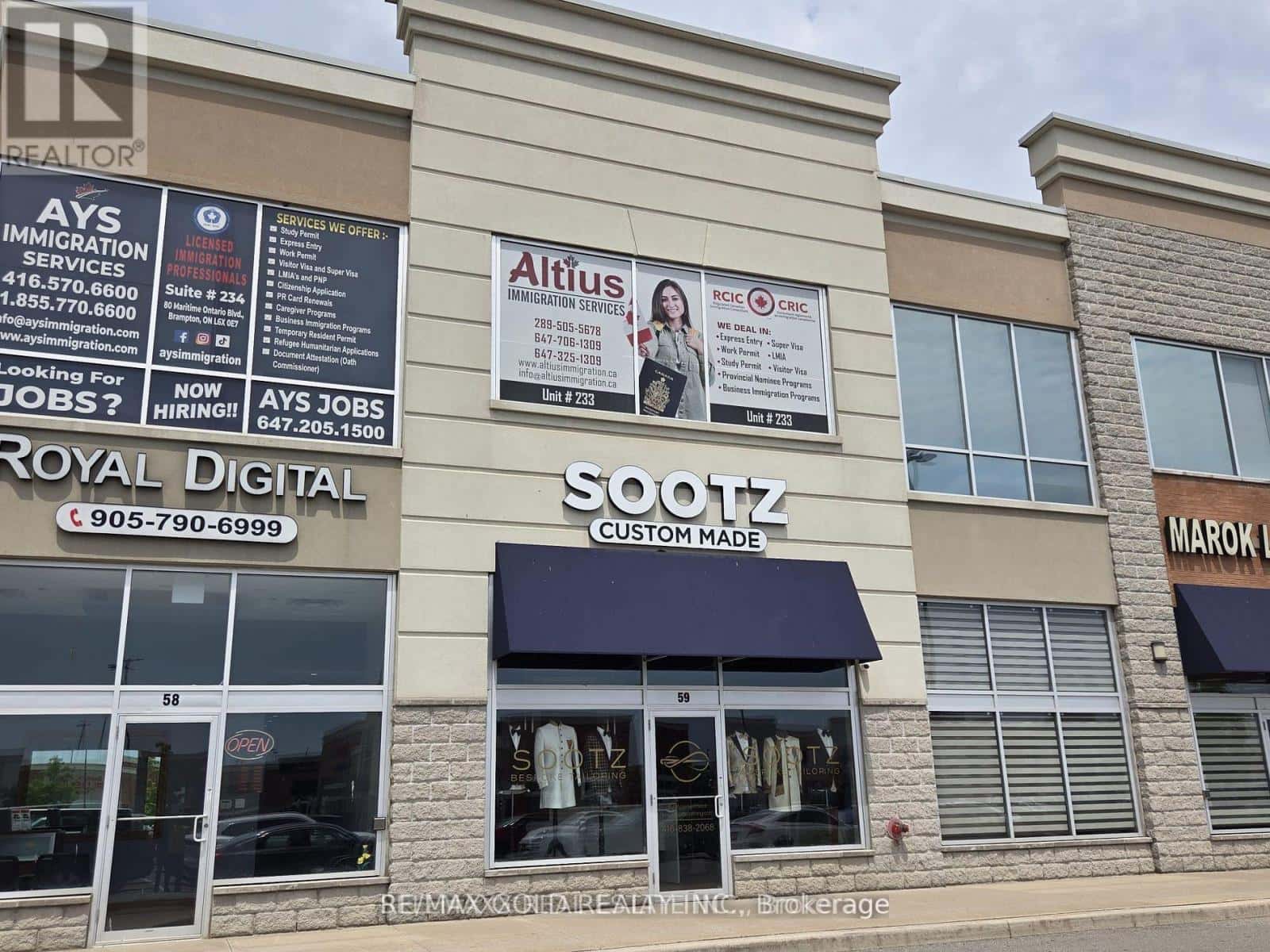 233 - 80 MARITIME ONTARIO BOULEVARD — Brampton (Airport Road/ Highway 7 Business Centre) - Photo 2 of 10