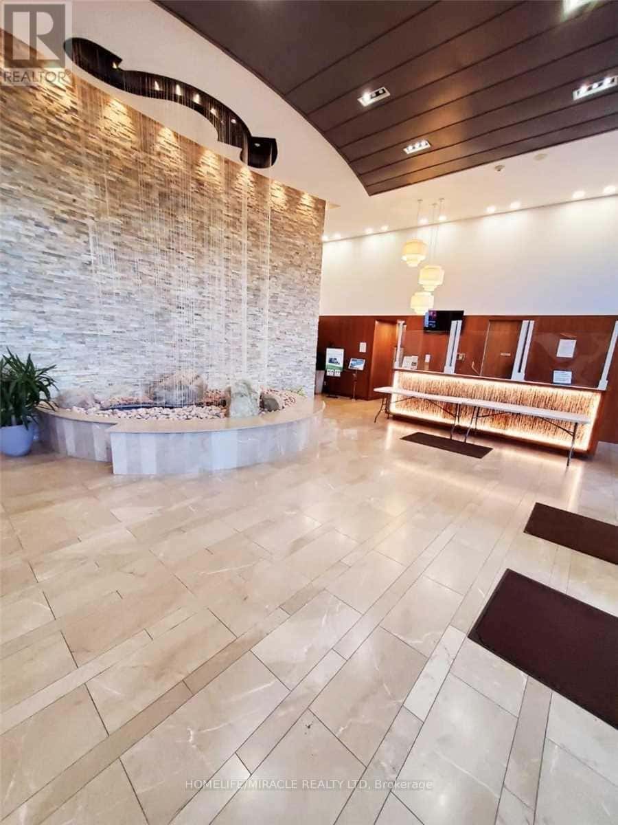 407 - 225 WEBB DRIVE — Mississauga (City Centre) - Photo 4 of 25