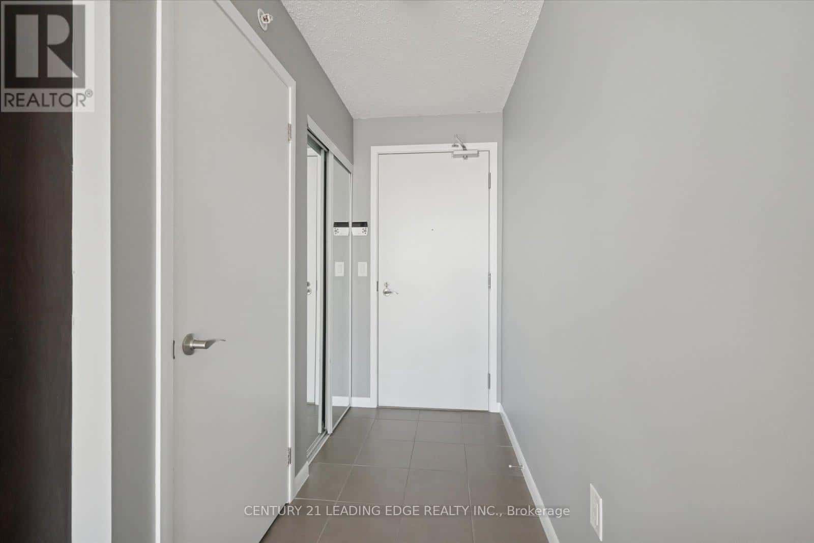 1416 - 800 LAWRENCE AVENUE W — Toronto (Yorkdale-Glen Park), Ontario - Photo 5 of 42