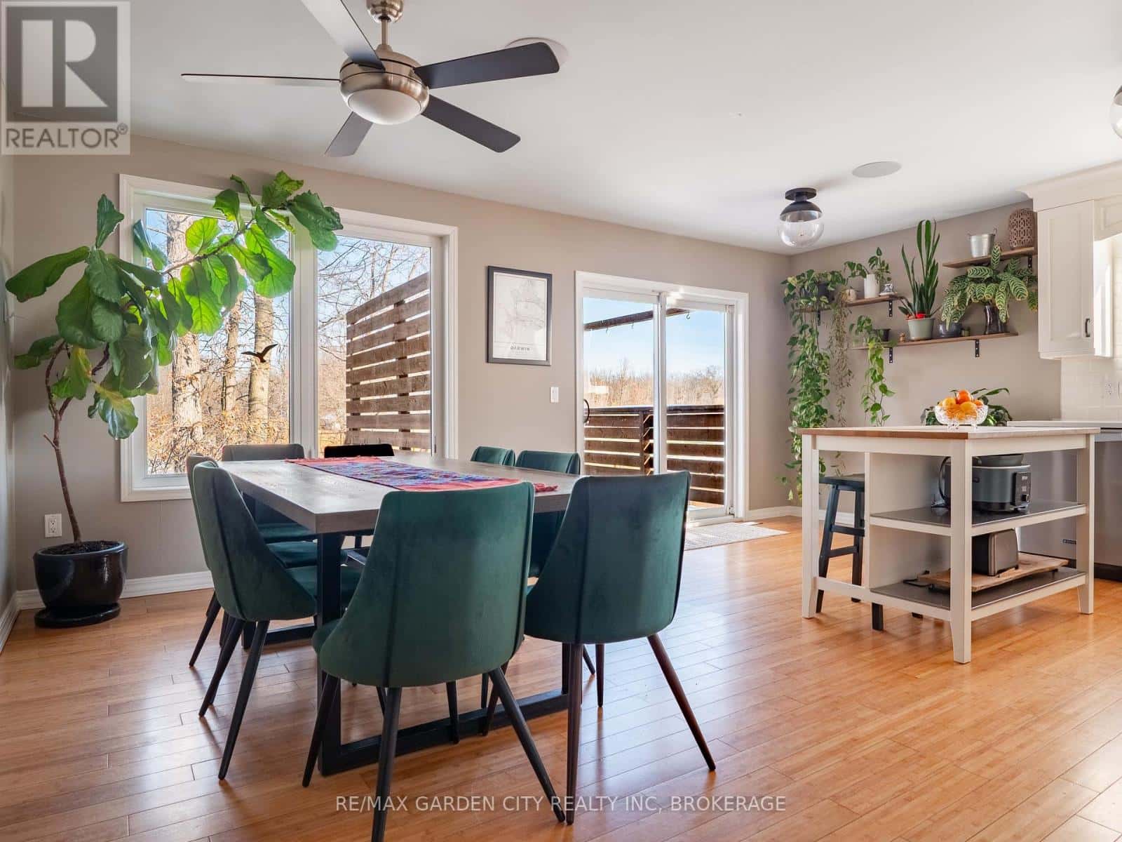 629 BROADWAY AVENUE — Welland (Broadway), Ontario - Photo 2 of 42