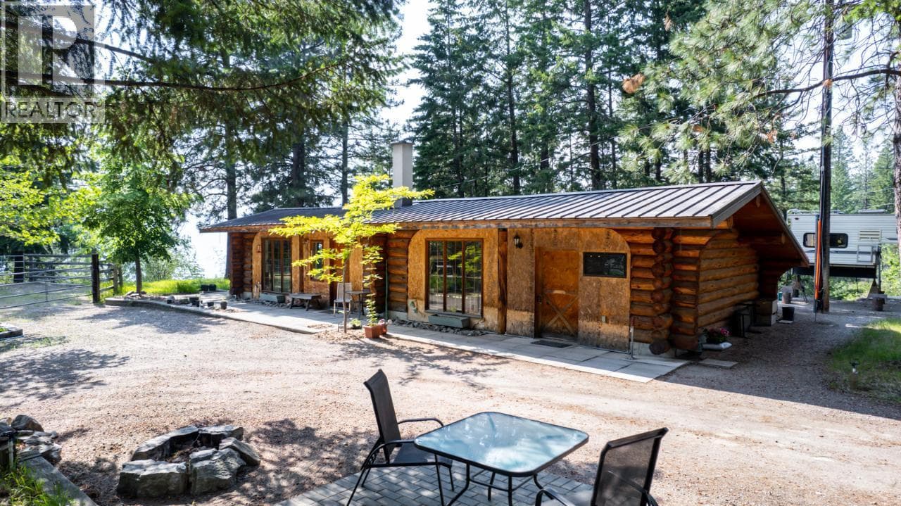 7015 GLENFIR Road — Naramata, British Columbia - Main photo