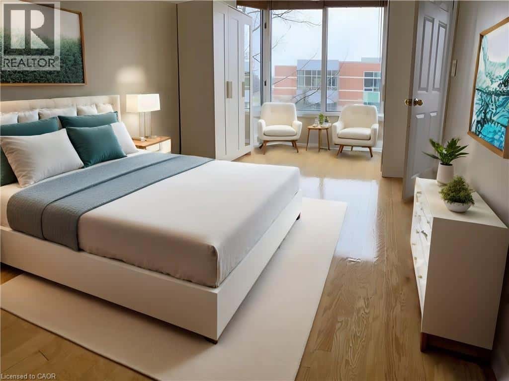 Hamilton — Hamilton - Photo 5 of 8