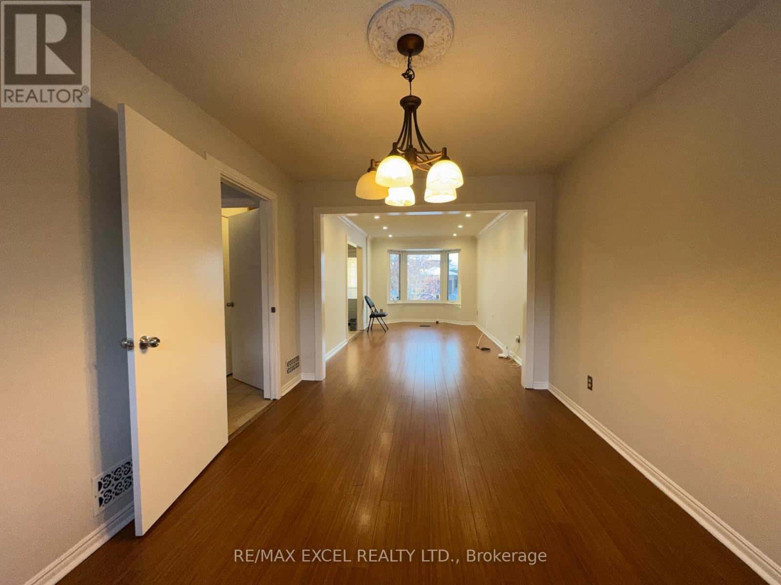 Pickering (Rougemount) — Pickering (Rougemount) - Photo 2 of 30