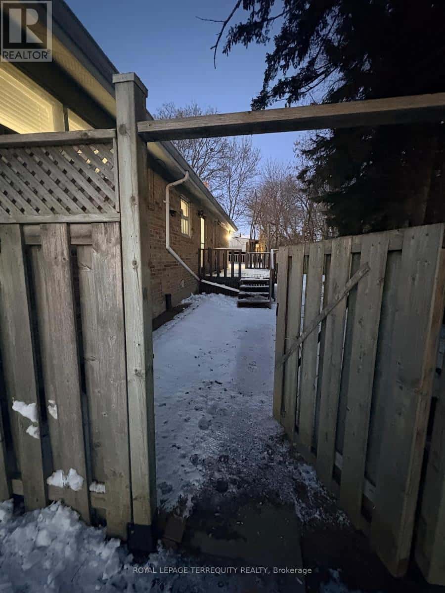 Toronto (Bendale) — Toronto (Bendale) - Photo 3 of 22