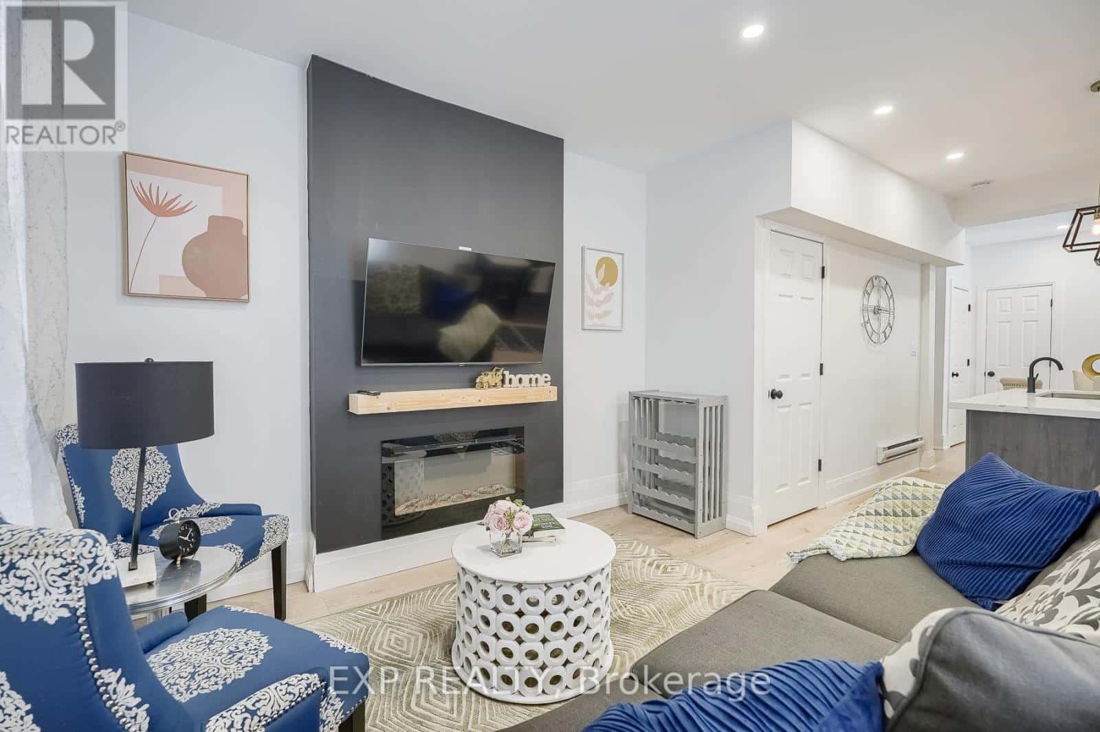 8 ELIZABETH STREET — St. Catharines (Downtown), Ontario - Photo 3 of 22