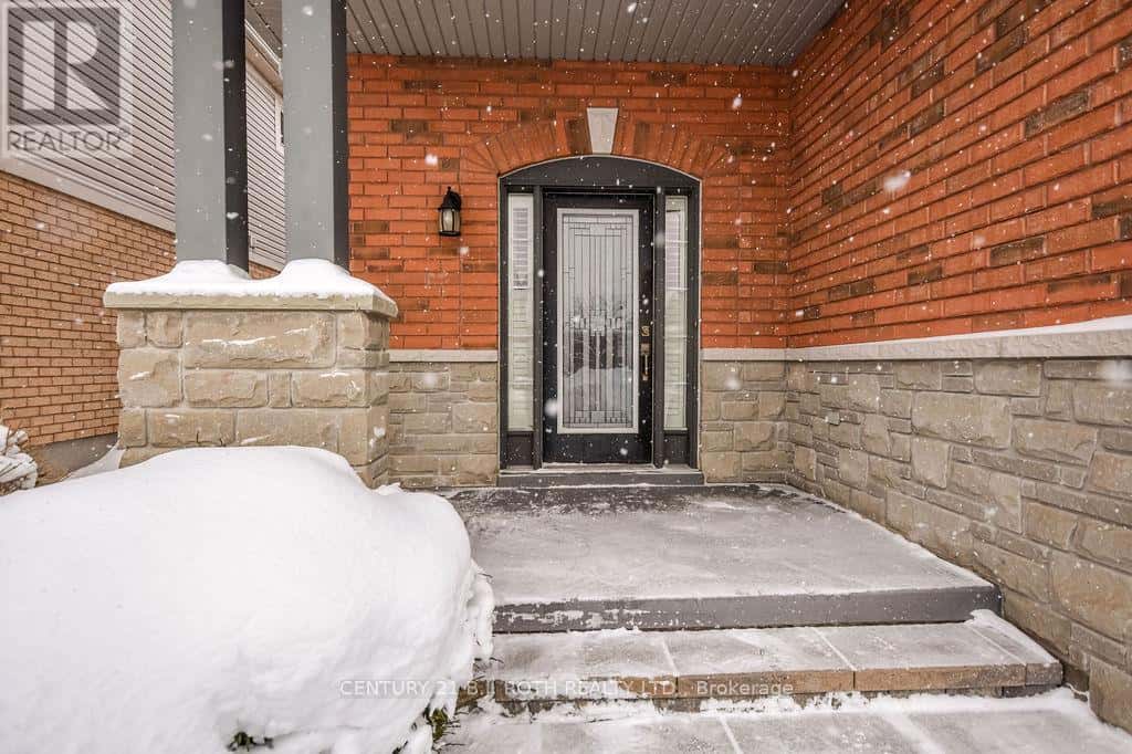 24 CONNAUGHT LANE — Barrie (Innis-Shore), Ontario - Photo 3 of 42