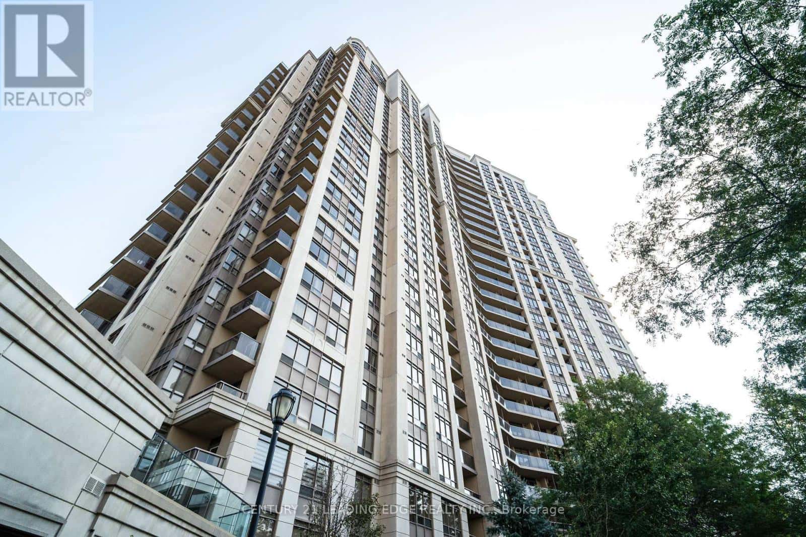 219 - 700 HUMBERWOOD BOULEVARD — Toronto (West Humber-Clairville), Ontario - Photo 3 of 31