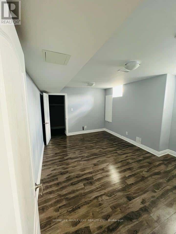 BASEMENT - 14 NIGHTLAND COURT — Brampton (Credit Valley) - Photo 4 of 8