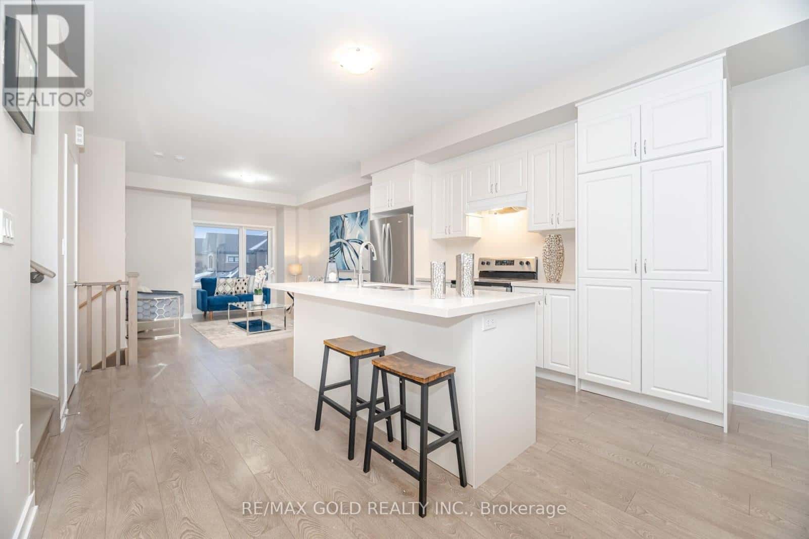 19 LAMBERT LANE — Caledon (Bolton East), Ontario - Photo 5 of 22